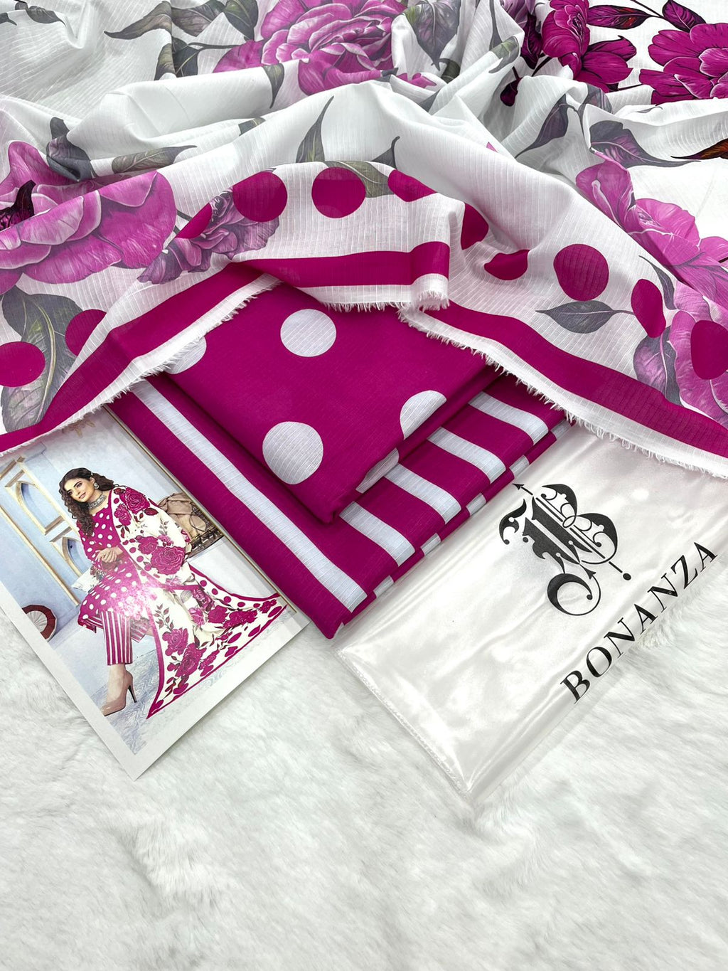 Bonanza Satrangi Unstitched 3Pc Premium Doria Lawn All Over Print Suit – Fuchsia Pink